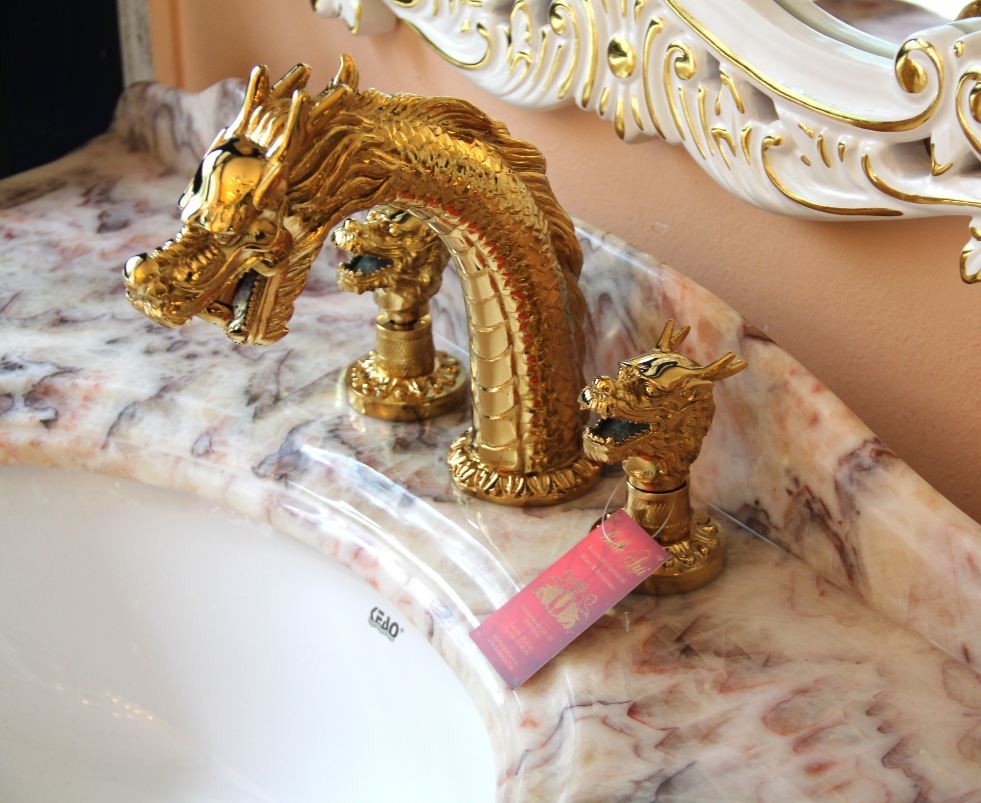 Bathroom faucet dragon gold plated