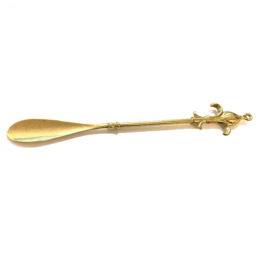 Shoehorn brass lily