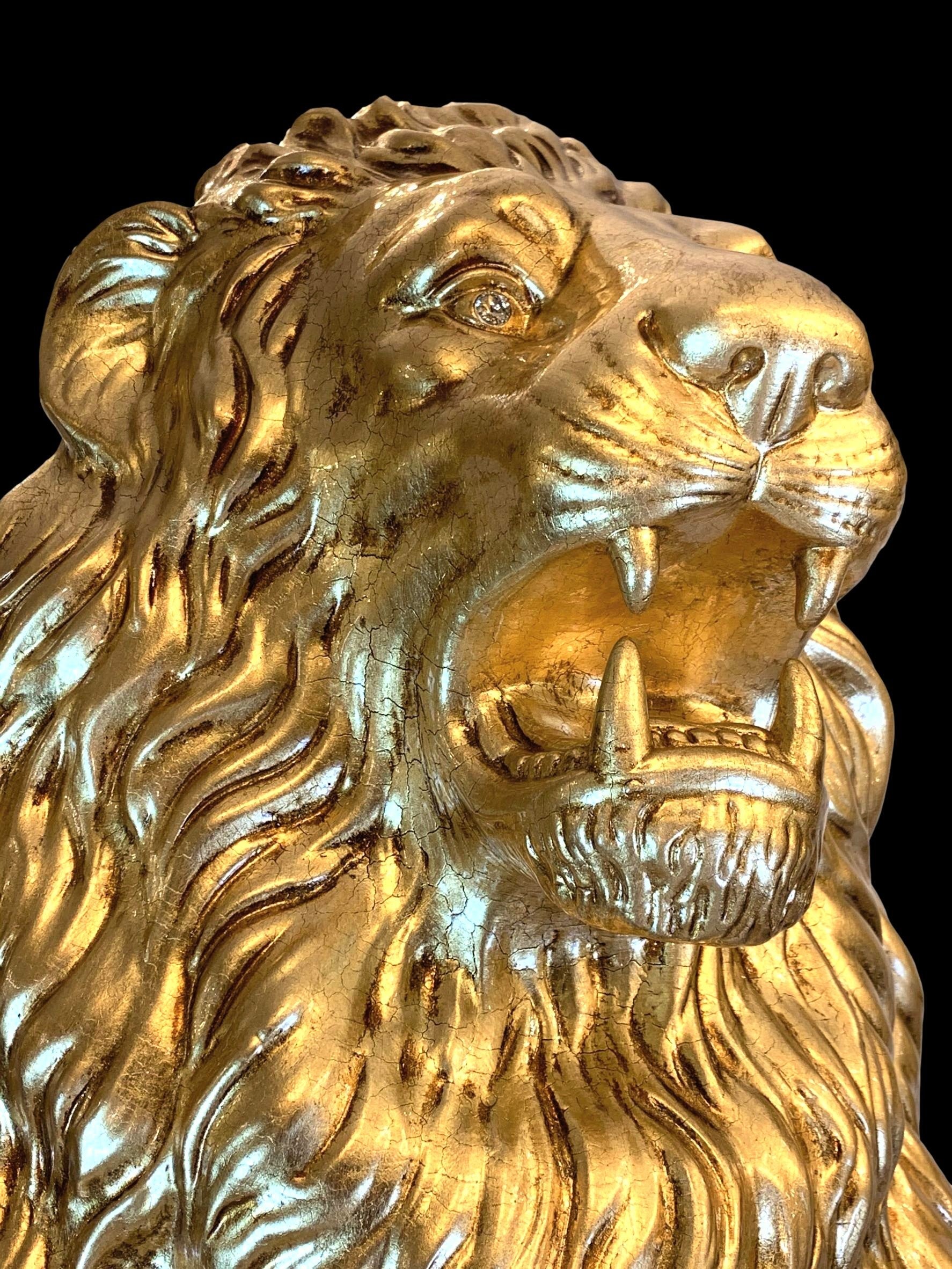 Lion on pillar (column) - Set 2 pcs