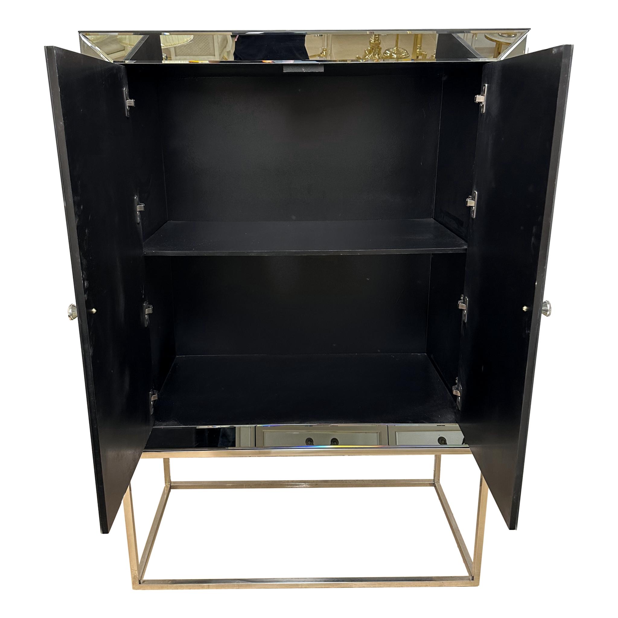 Mirror display show case