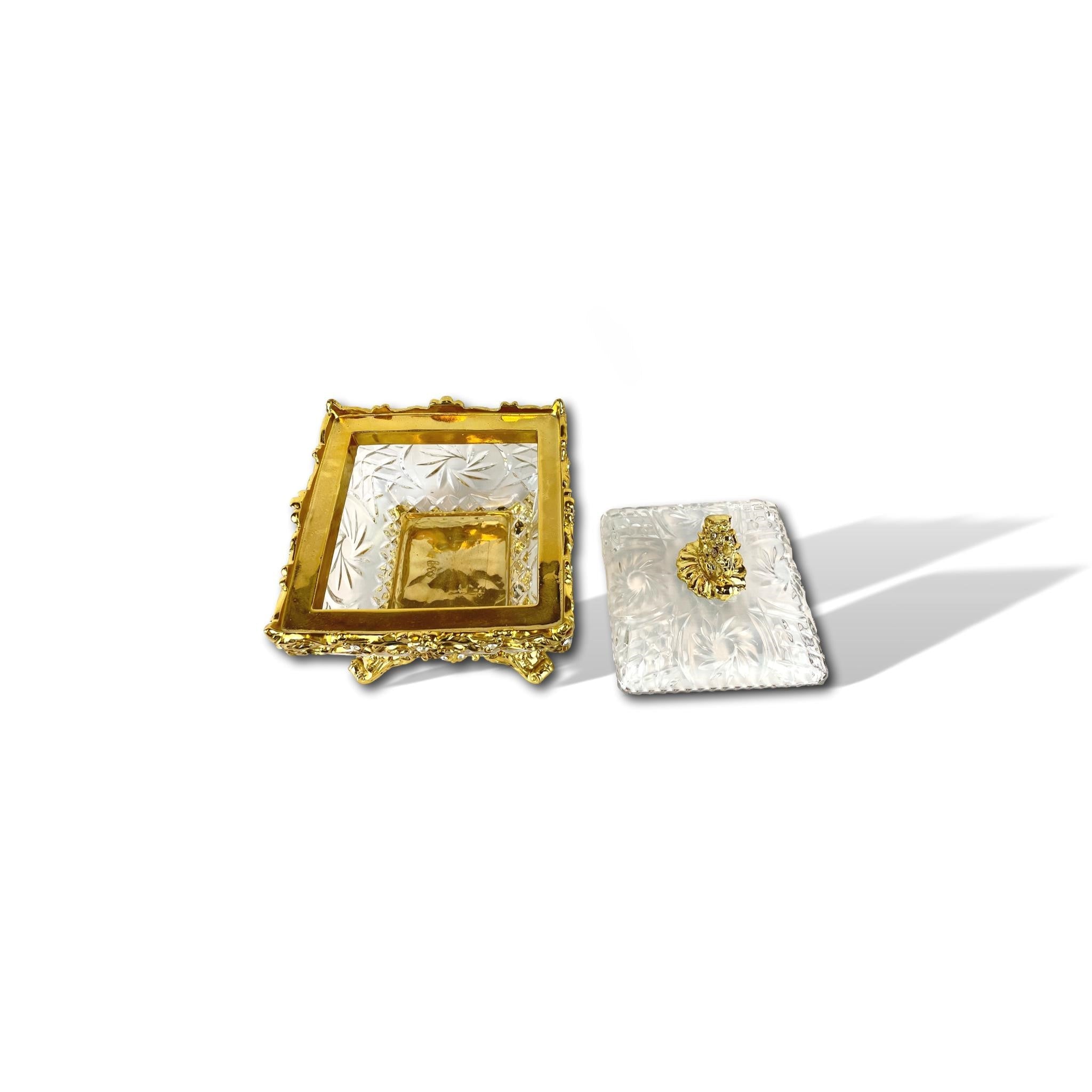 Square glass bowl with resin decorations and crystal details