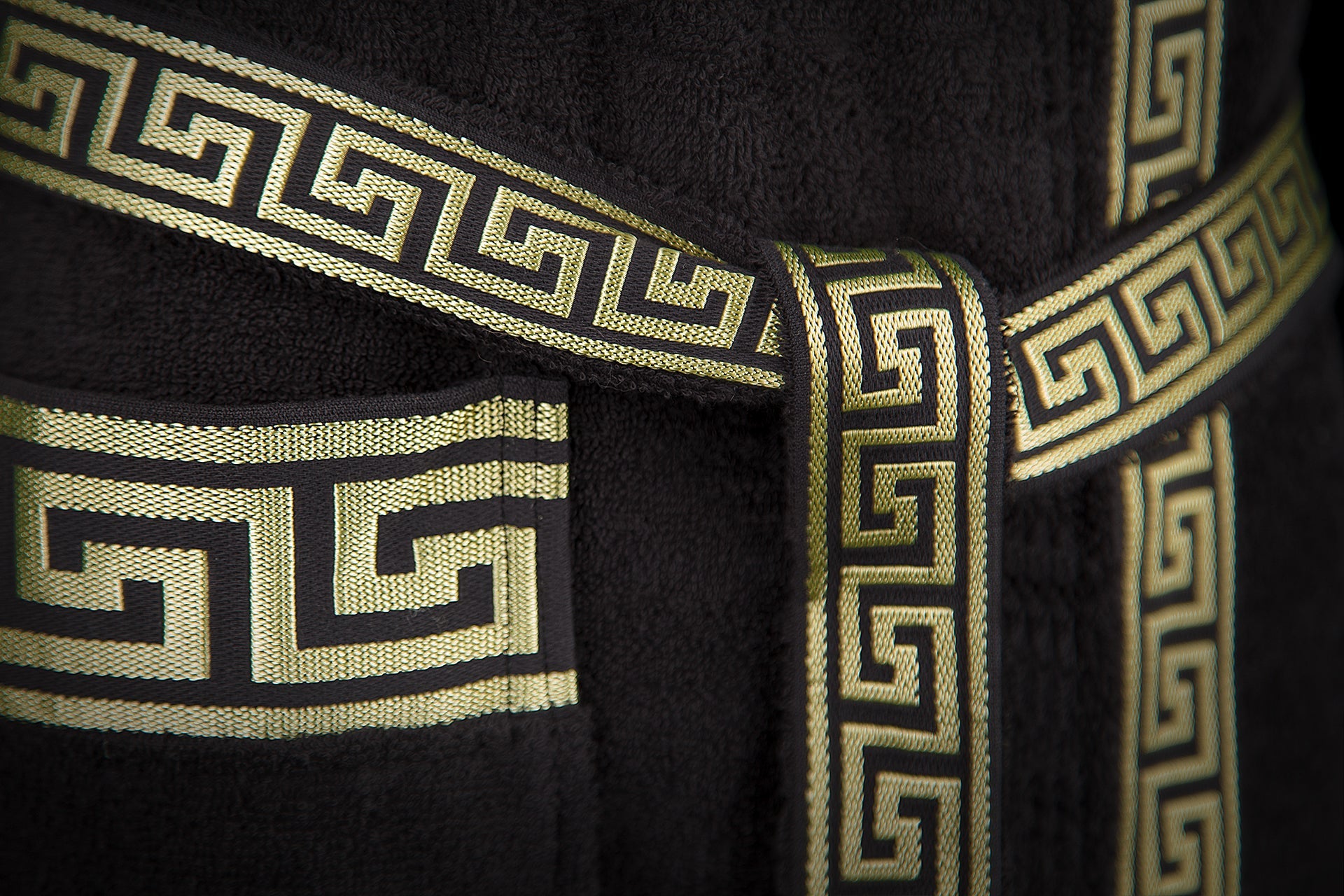 Meander Bathrobe Kimono Black