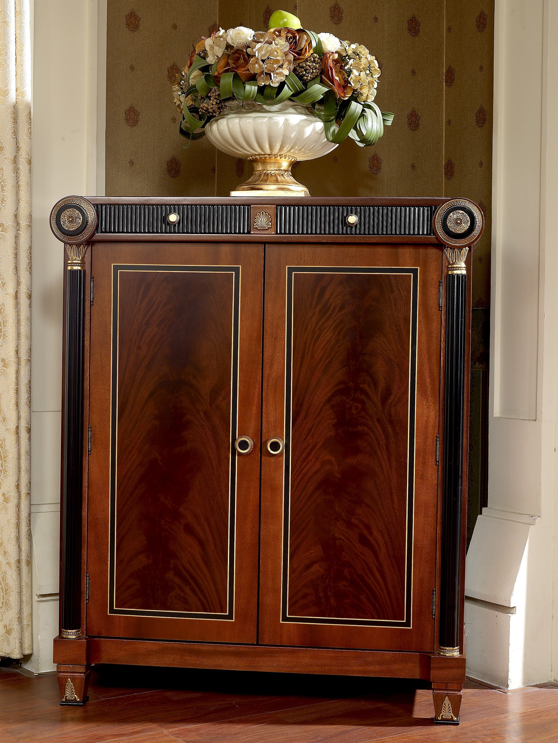 Arbeitszimmer Piemont Nussbaum