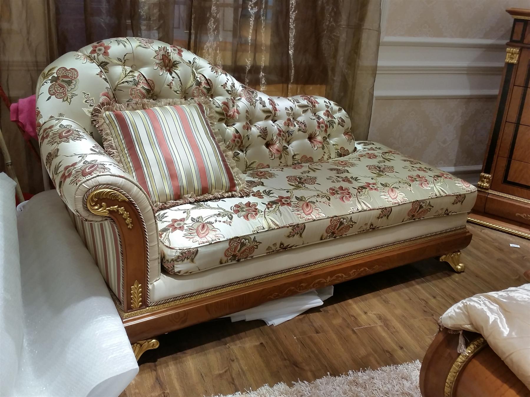 Couchgarnitur & Wohnzimmer Maggiore