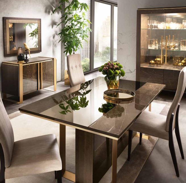 Essenza dining room