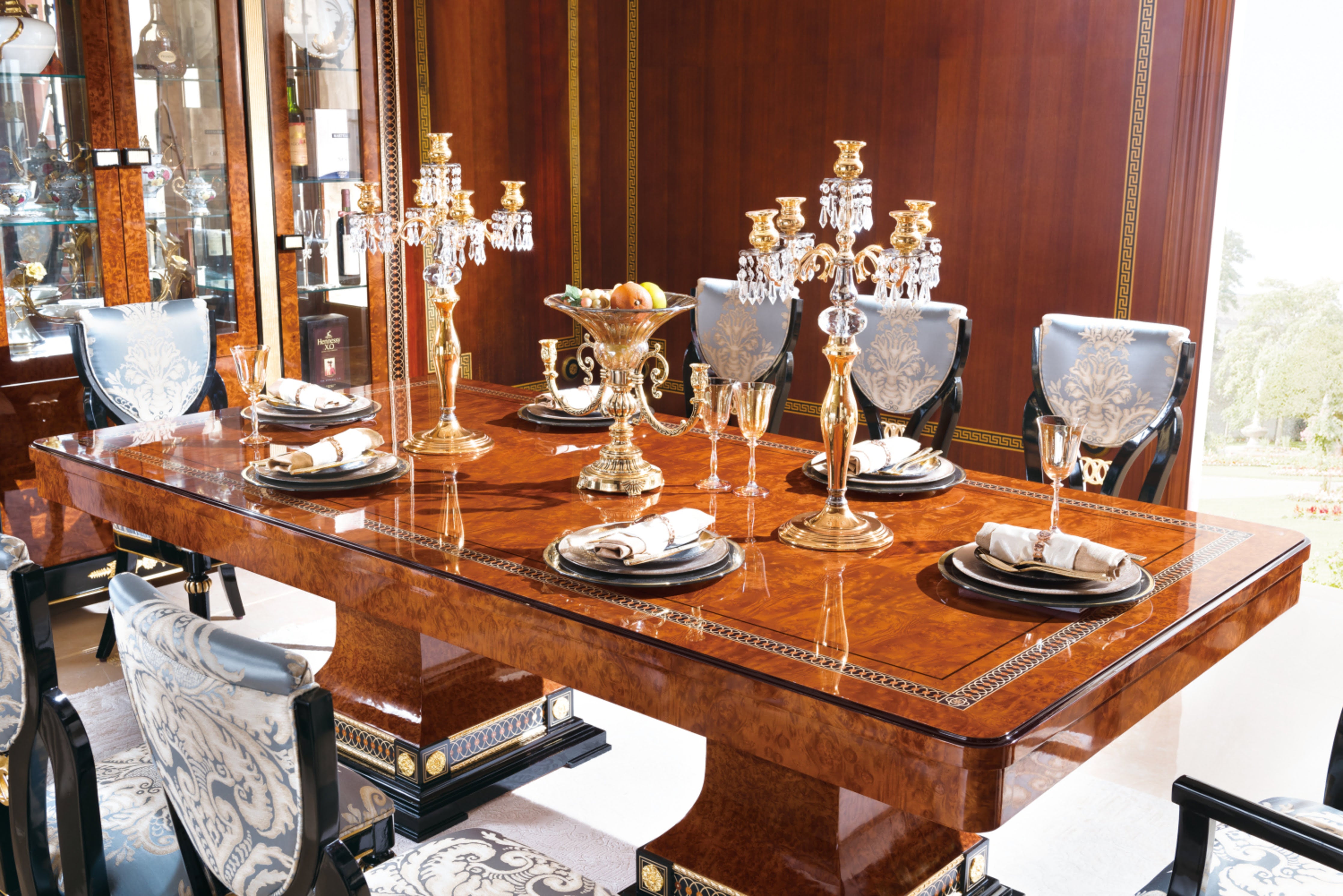 Sorrento dining room