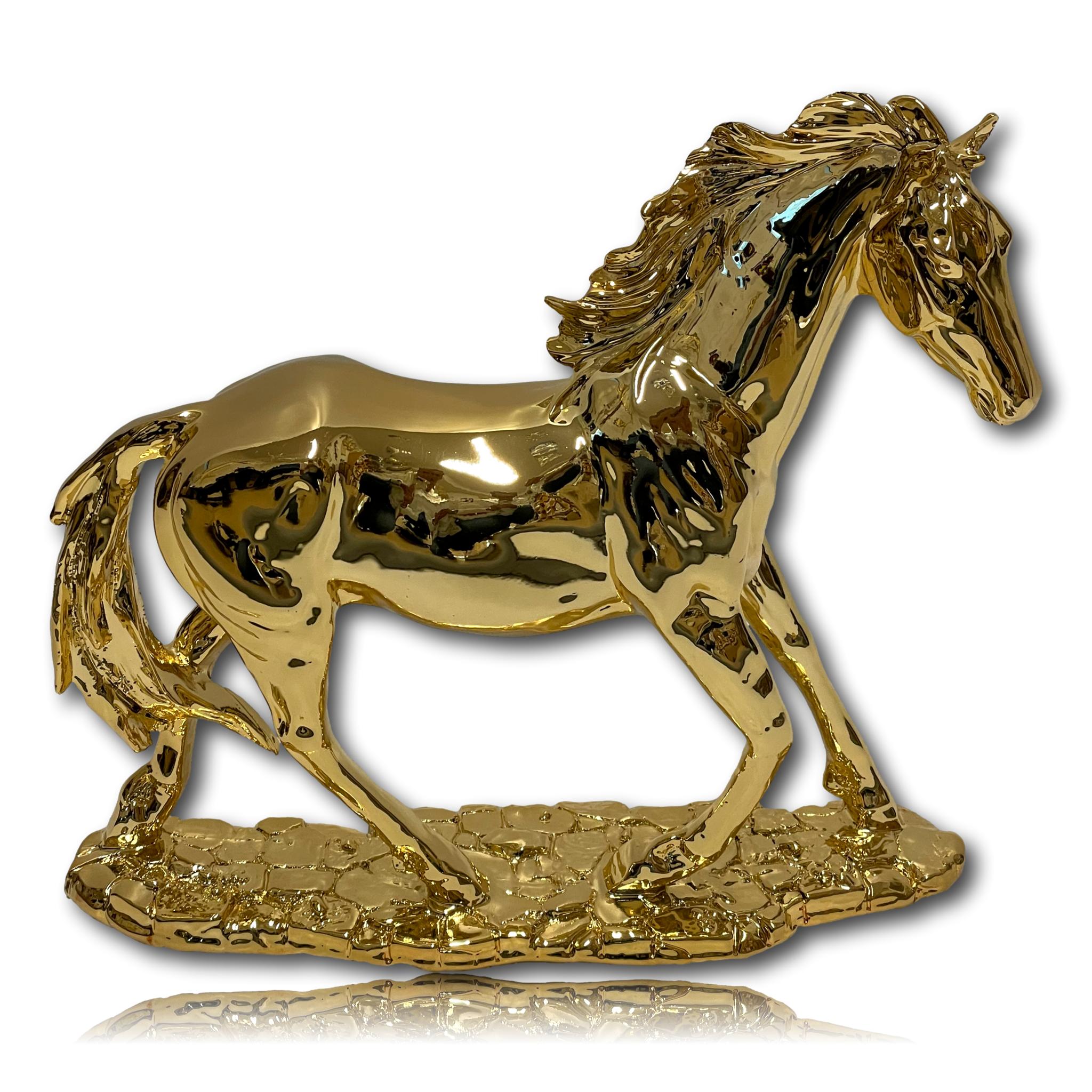 Noble decorative horse made of synthetic resin gold-plated