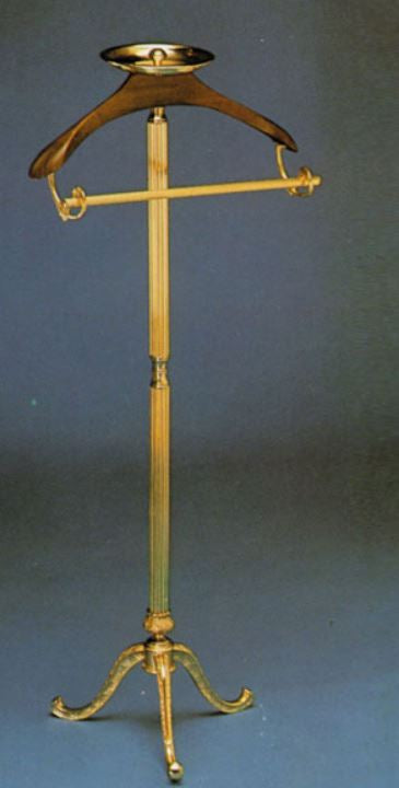 Clothes valet stand 2