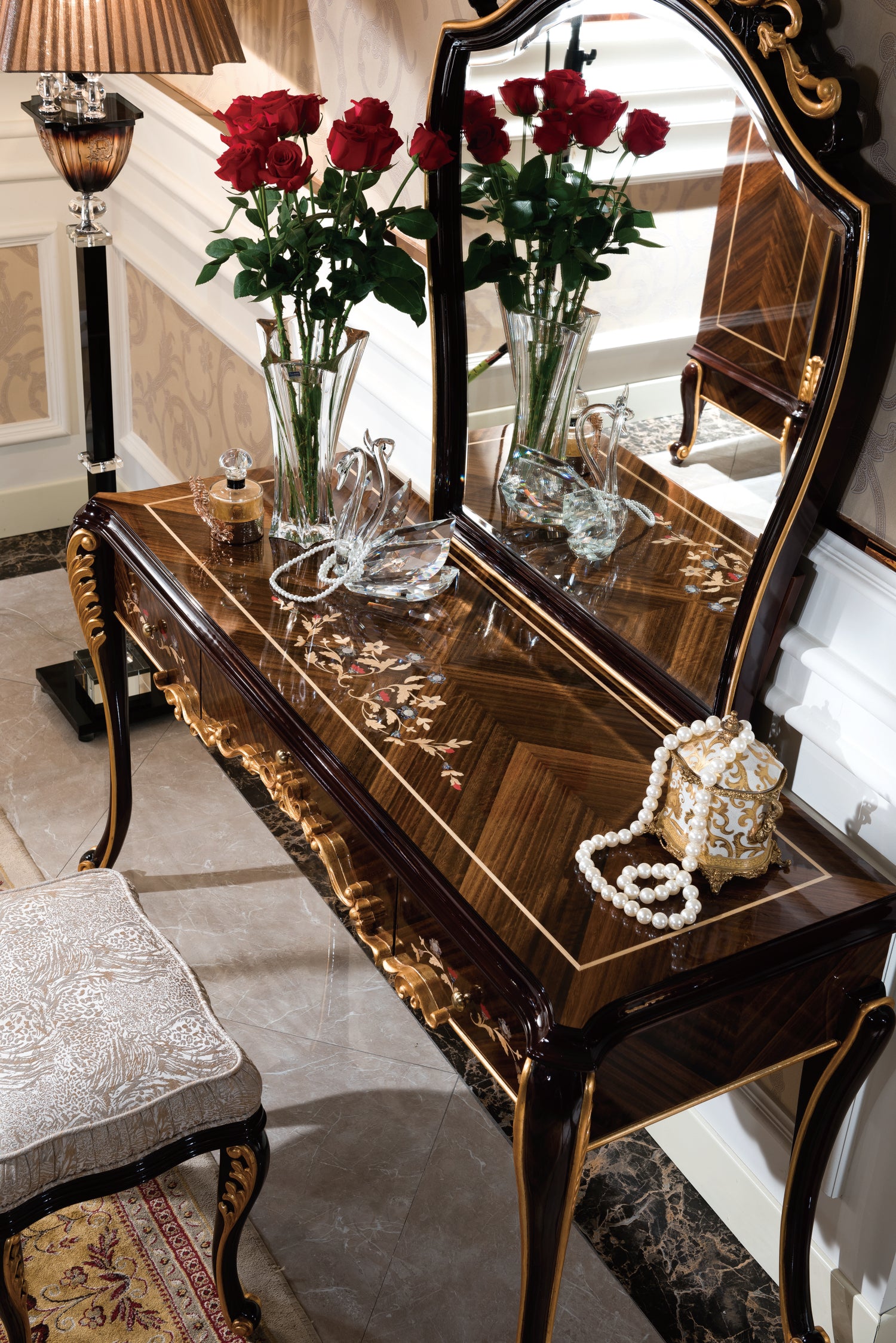 Avellino bedroom