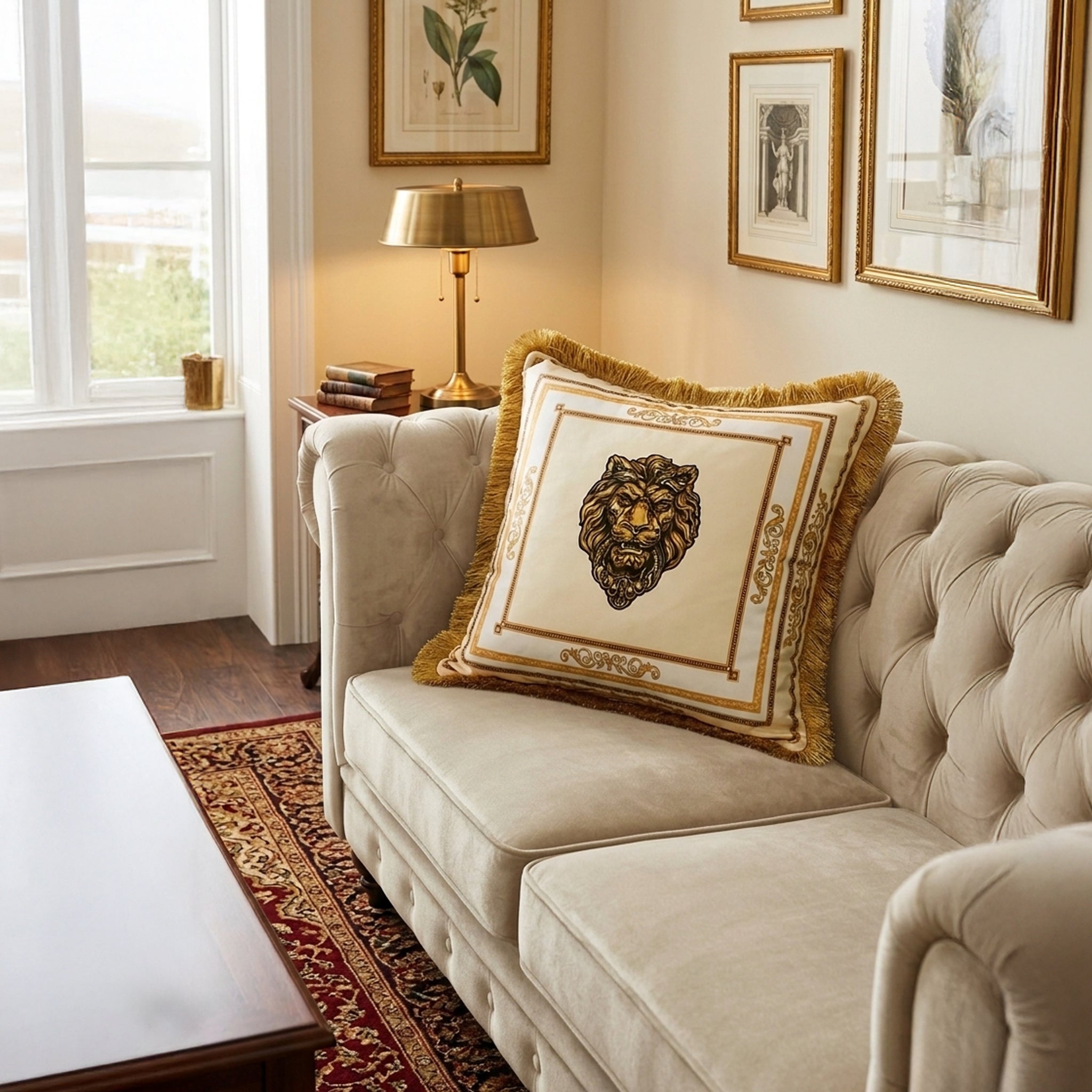 Luxus Samt-Kissen mit Löwen- oder Kronenmotiv – Elegantes Wohnaccessoire in Beige/Weiß (45x45 & 60x60 cm)