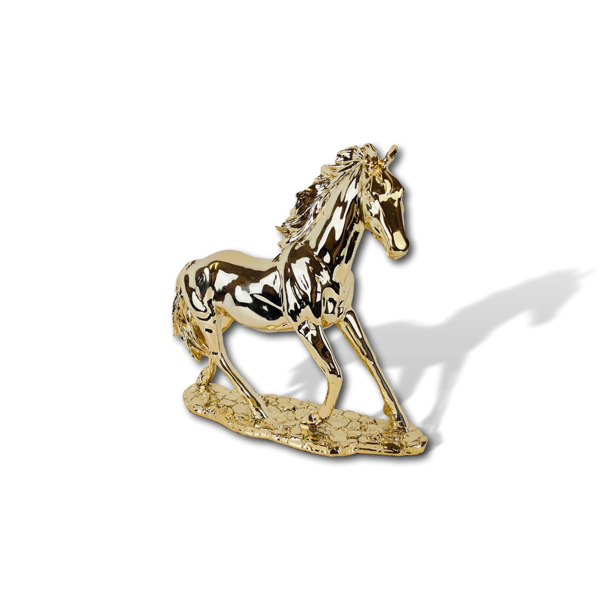 Noble decorative horse made of synthetic resin gold-plated