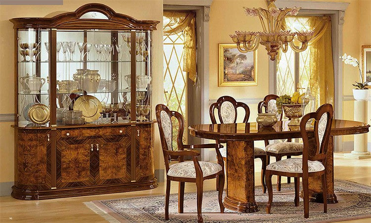 Milady Nuﬂbaum dining room
