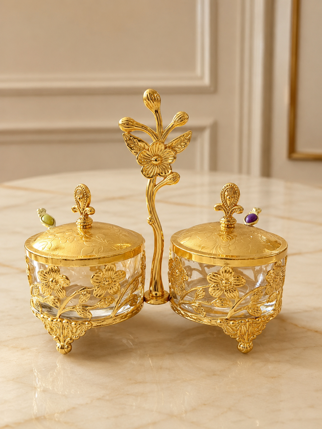 Bowl set with spoons